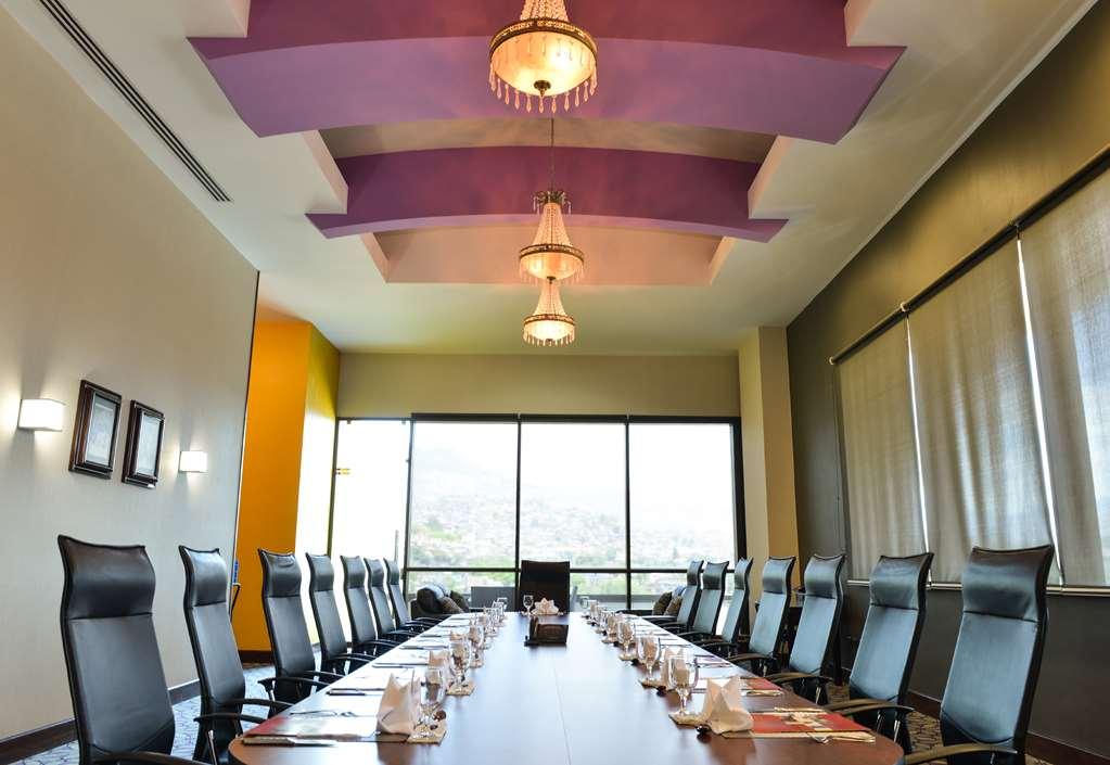 Hotel Plaza Juan Carlos テグシガルパ 設備 写真